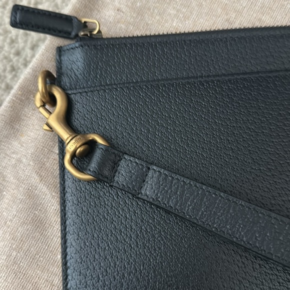 New in box! GG marmont pouch. Black leather. - Picture 2 of 6